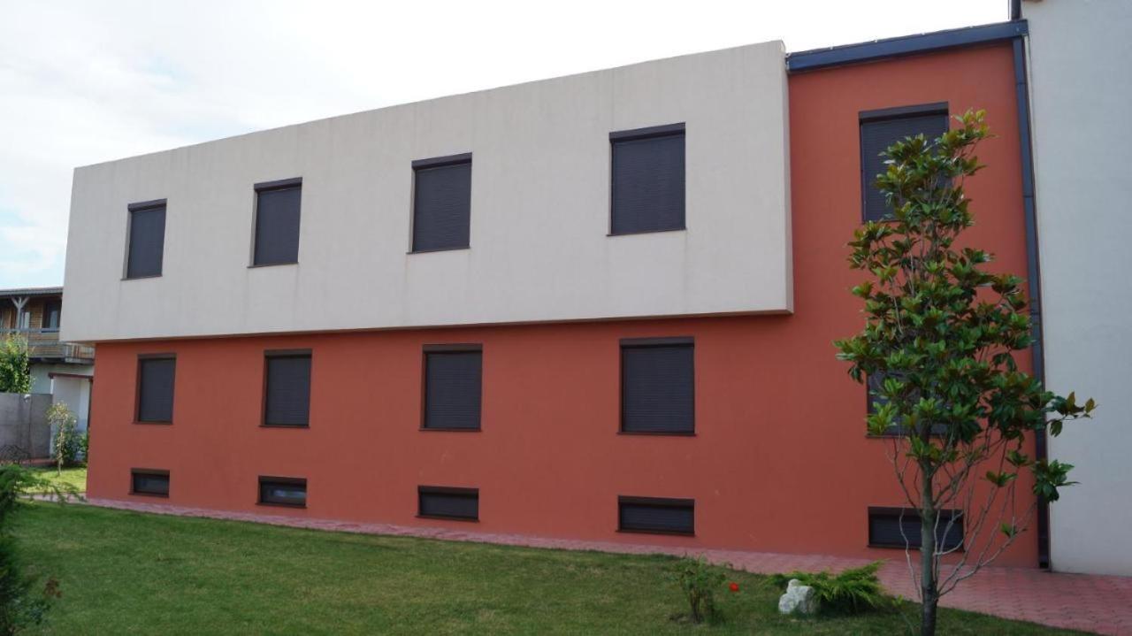 Hotel Bourbon Vama Veche Exterior photo